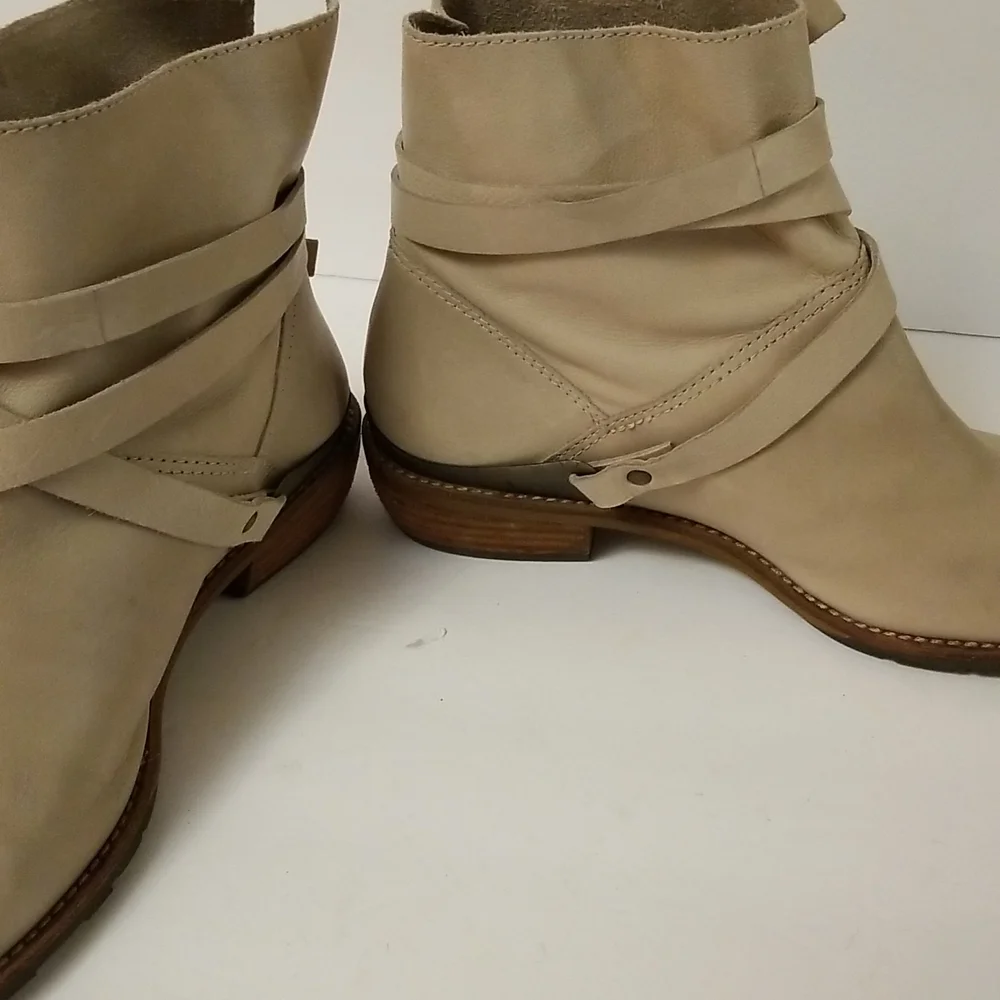 Matisse Beige Wrap Leather Ankle Boots